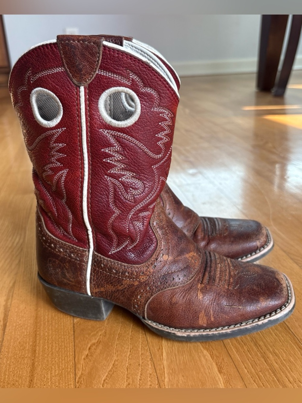 Ariat Heritage Roughstock Leather Boots Kids Sz 13 Western Tan Cherry Square Toe